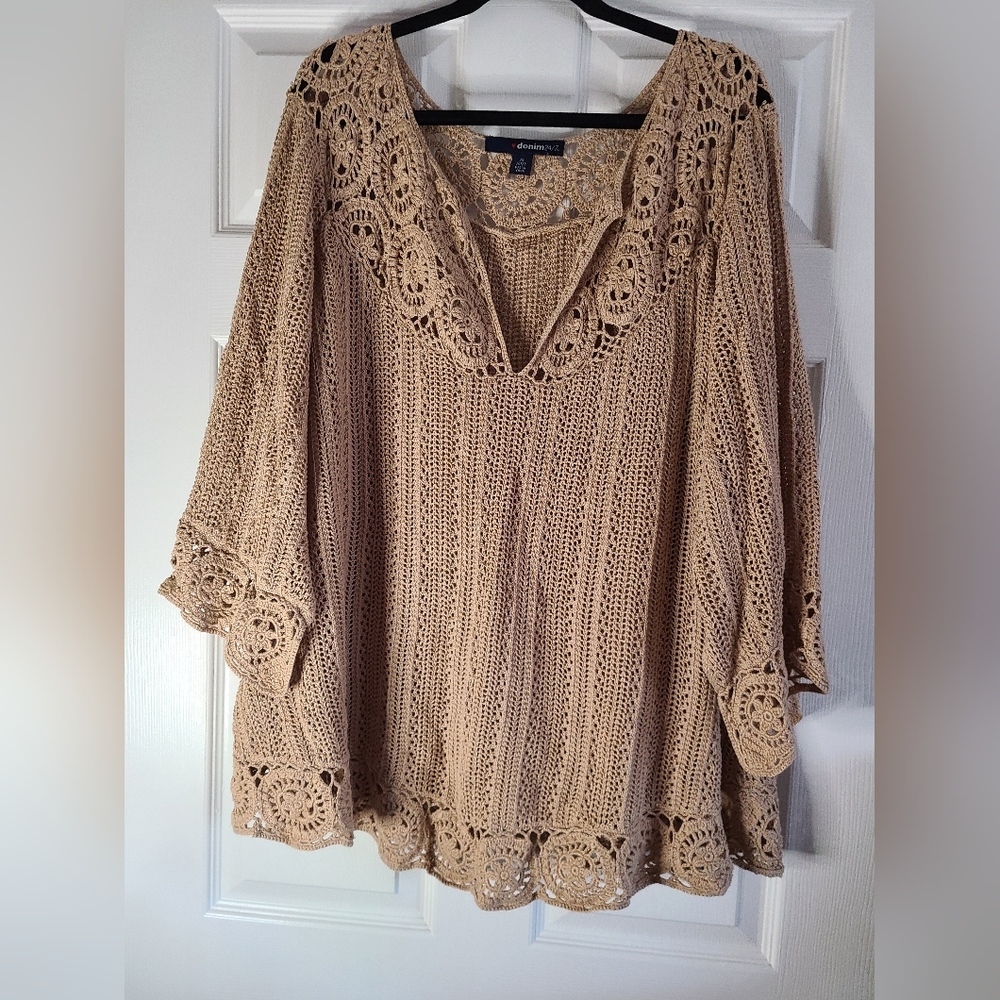 Denim 24/7 Sweater  Size 2X 26/28 Beige